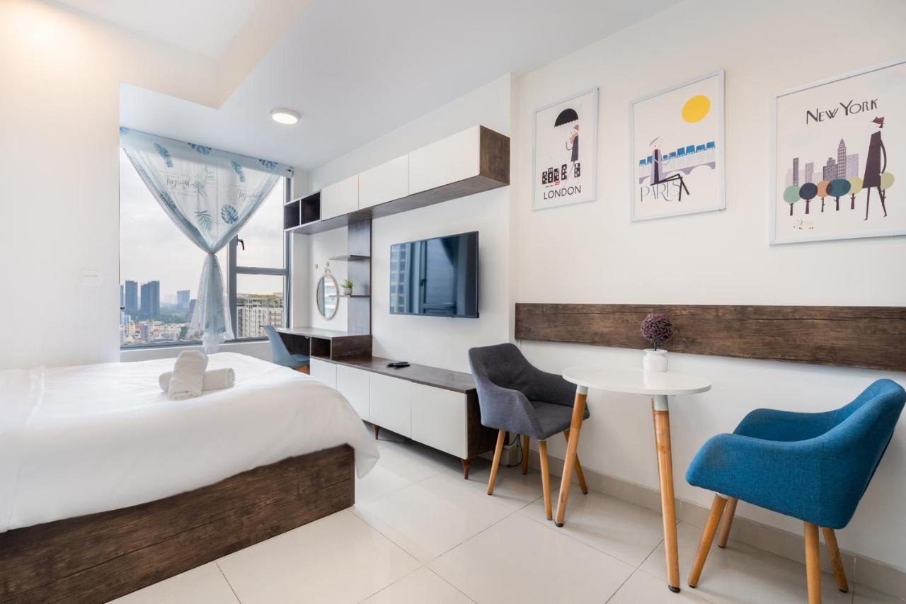 Harry'Home-River Gate- Swimming Pool- Free Pickup 5 Night Or More Хошимин Экстерьер фото